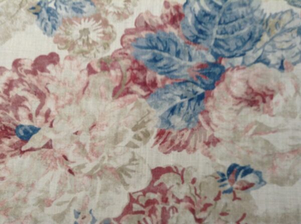 Chambord Vintage Faded Chintz Floral Linen - ROUGE - Image 6